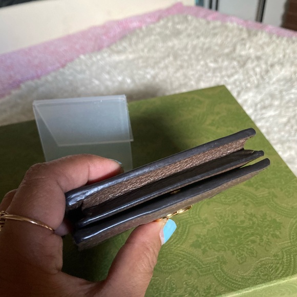 Gucci Beige and Brown Wallet with Red and Green Stripe - Picture 4 of 8